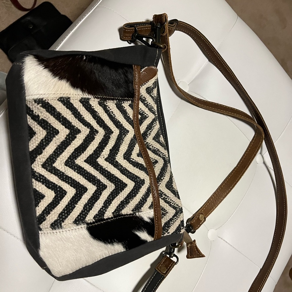 Crossbody bag